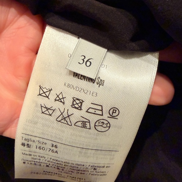 VALENTINO Rare Vintage Couture Elegant Black Halter Maxi Aztec Dress - Picture 5 of 5